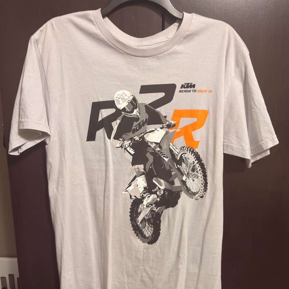 White Graphic Men's T-Shirt
